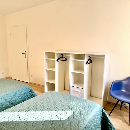 4 Rooms, Free Parking, 25 Min To Duesseldorf, 100 Mbps Wlan * Duisburg