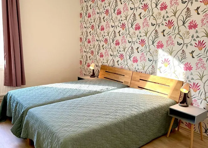 Appartement 4 Rooms, Free Parking, 25 Min To Duesseldorf, 100 Mbps Wlan *