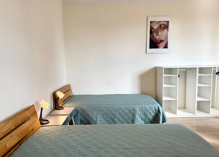 Appartement 4 Rooms, Free Parking, 25 Min To Duesseldorf, 100 Mbps Wlan