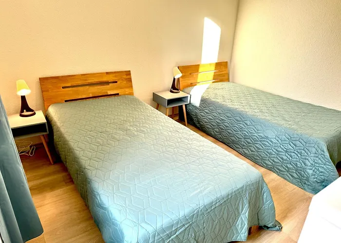 4 Rooms, Free Parking, 25 Min To Duesseldorf, 100 Mbps Wlan Duisburg