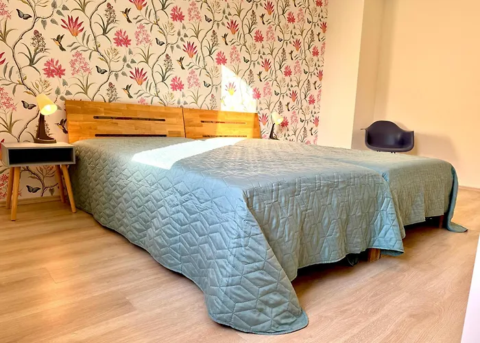 Appartement 4 Rooms, Free Parking, 25 Min To Duesseldorf, 100 Mbps Wlan